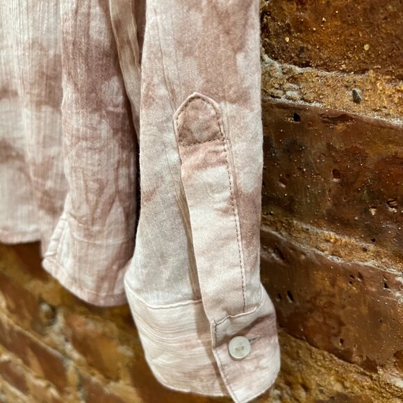 Carve Designs Dylan Gauze Shirt NYT - Picture 9 of 10